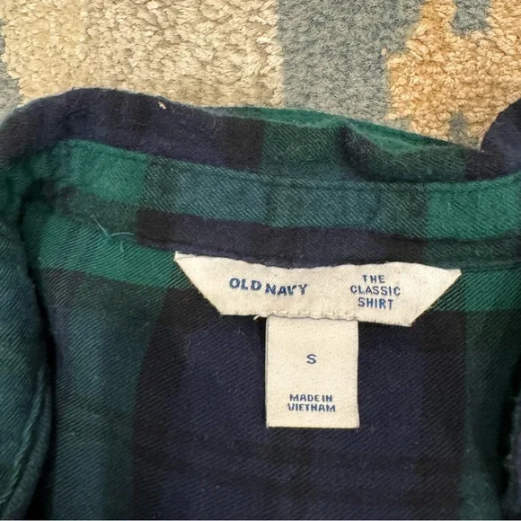 🚨 Bundle of 2 Old Navy Classic Plaid Tops - Picture 9 of 10